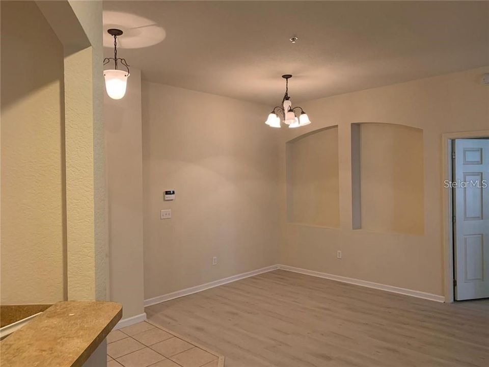 For Rent: $1,800 (3 beds, 2 baths, 1433 Square Feet)