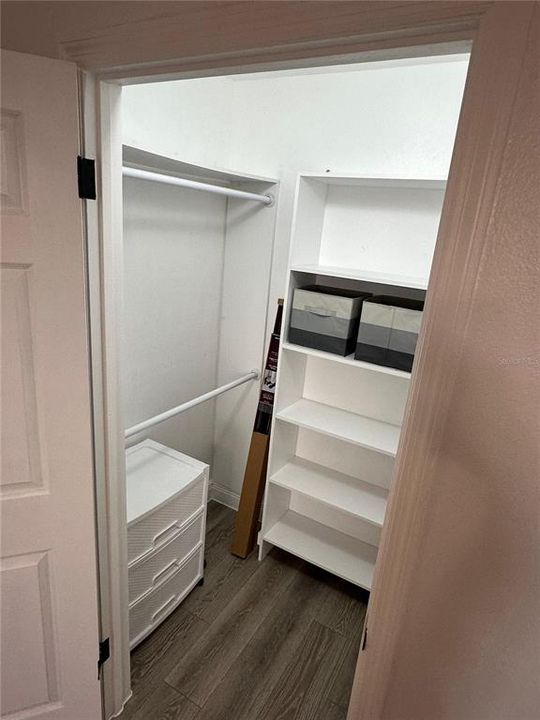 For Rent: $1,300 (1 beds, 1 baths, 627 Square Feet)