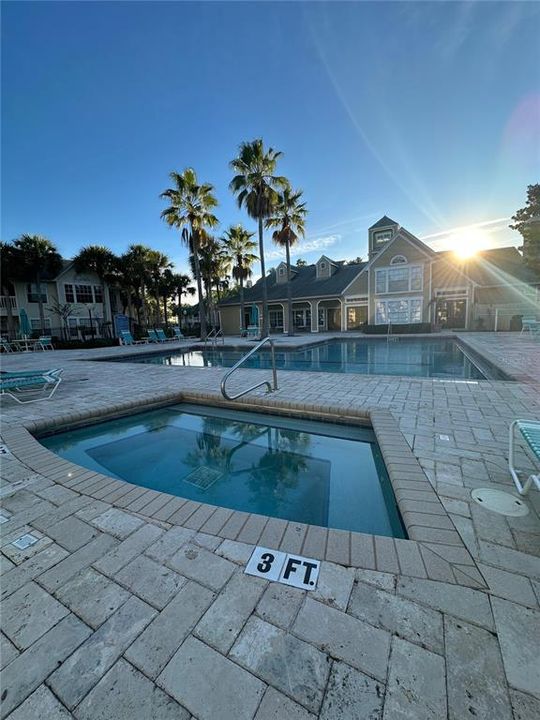 For Rent: $1,300 (1 beds, 1 baths, 627 Square Feet)