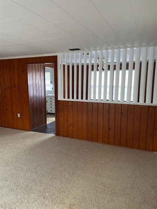 For Rent: $1,350 (2 beds, 1 baths, 960 Square Feet)