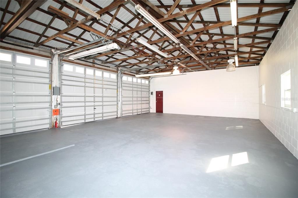 待售: $35,940 (0 贝兹, 0 浴室, 864 平方英尺)