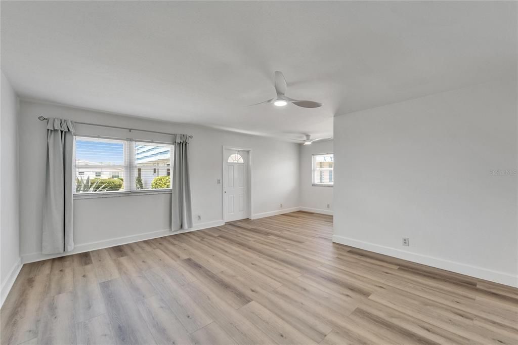 For Rent: $1,750 (2 beds, 2 baths, 960 Square Feet)