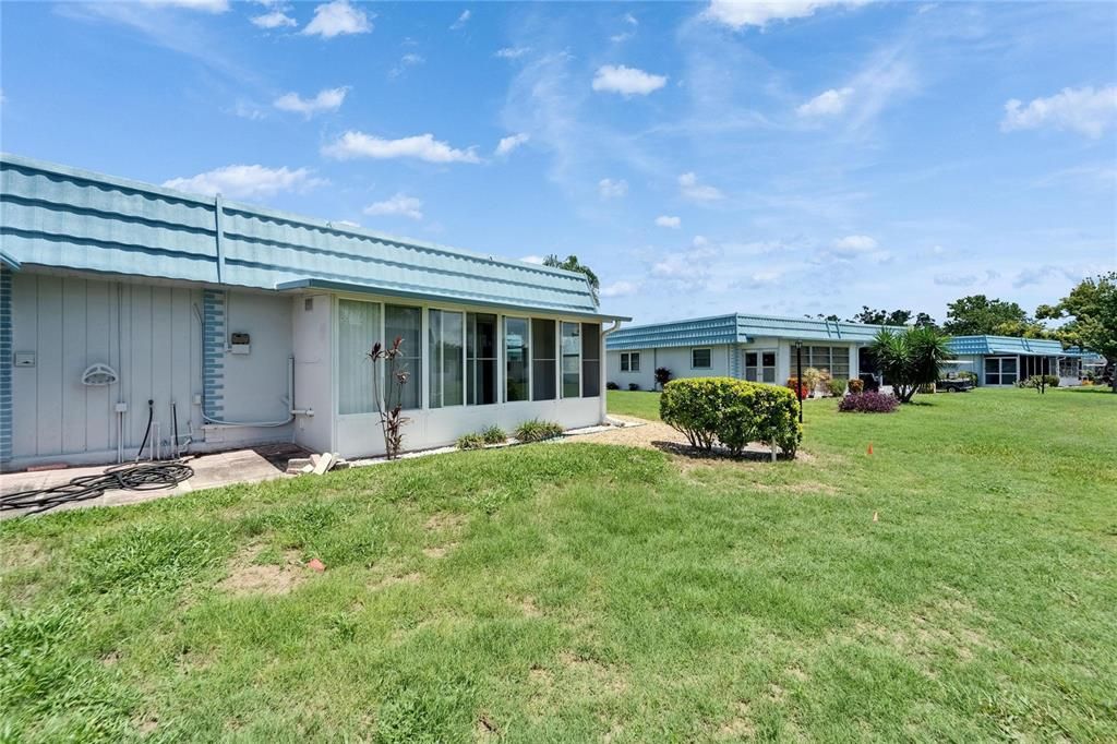 For Rent: $1,750 (2 beds, 2 baths, 960 Square Feet)