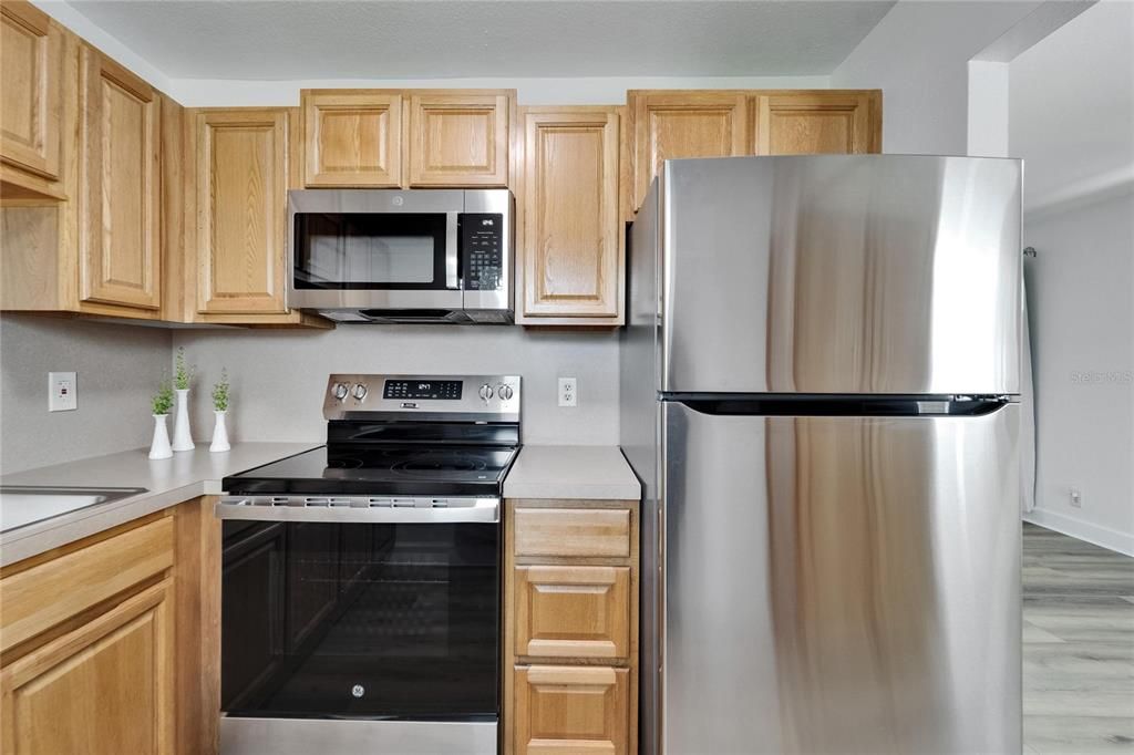 For Rent: $1,750 (2 beds, 2 baths, 960 Square Feet)