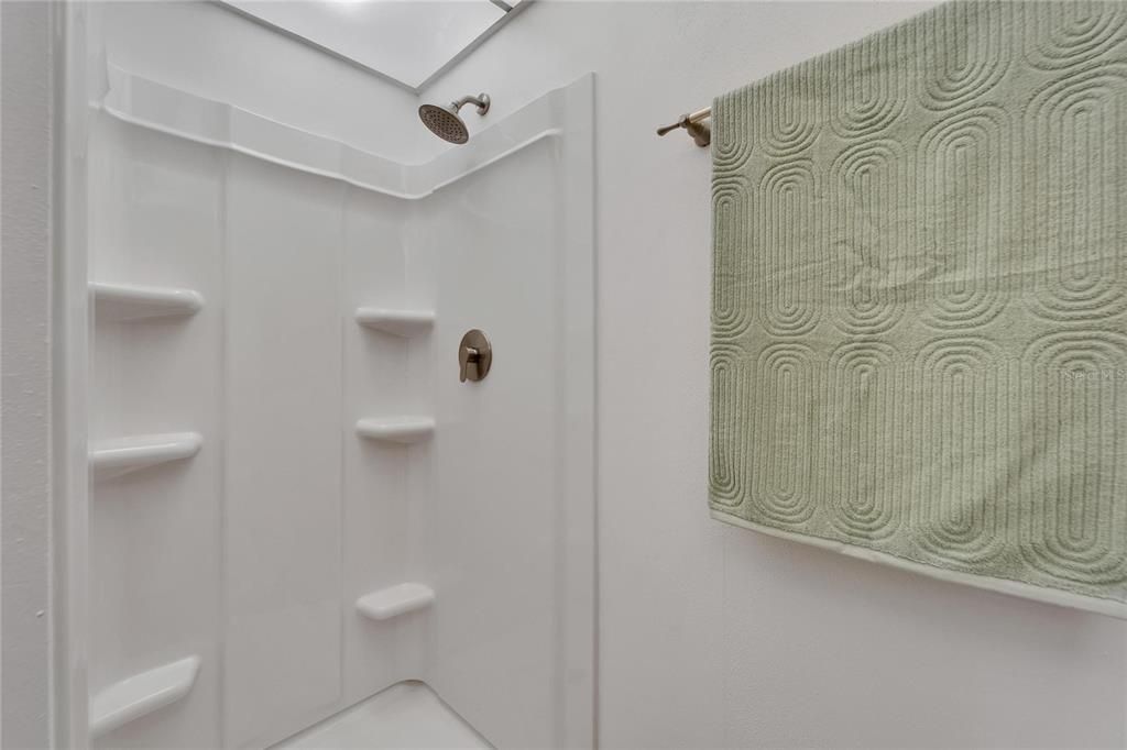 For Rent: $1,750 (2 beds, 2 baths, 960 Square Feet)