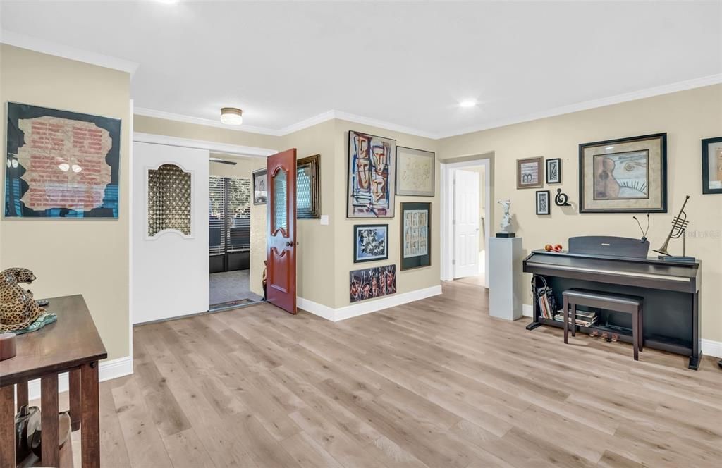 待售: $494,900 (2 贝兹, 2 浴室, 1674 平方英尺)