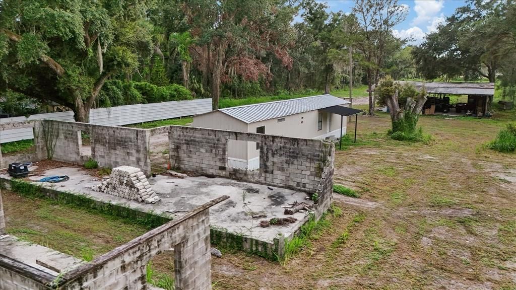 For Sale: $450,000 (3 beds, 1 baths, 616 Square Feet)