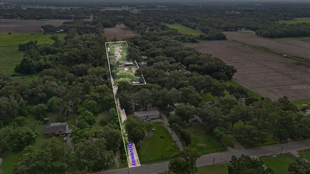 For Sale: $450,000 (3 beds, 1 baths, 616 Square Feet)