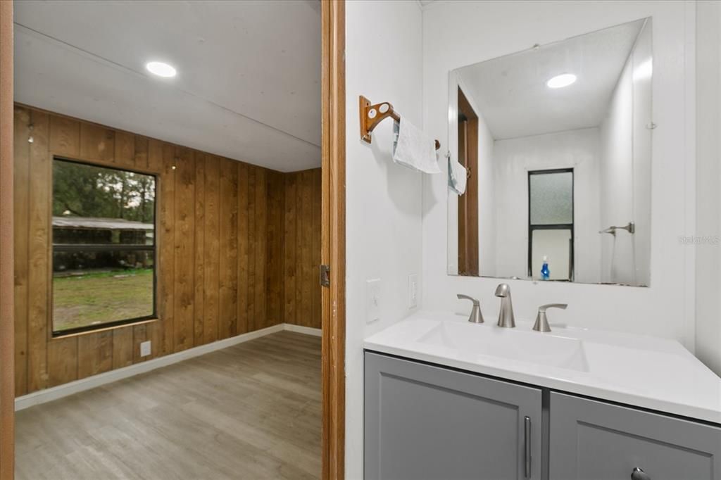 For Sale: $450,000 (3 beds, 1 baths, 616 Square Feet)