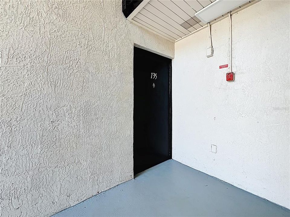 For Rent: $1,400 (2 beds, 1 baths, 850 Square Feet)