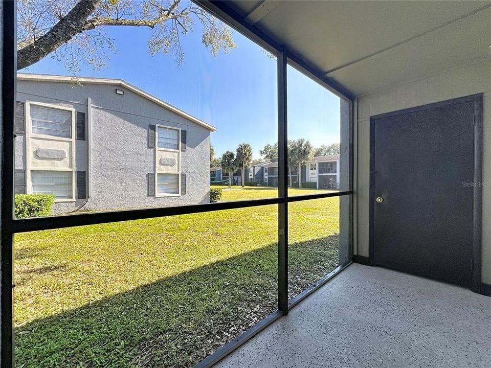 For Rent: $1,400 (2 beds, 1 baths, 850 Square Feet)