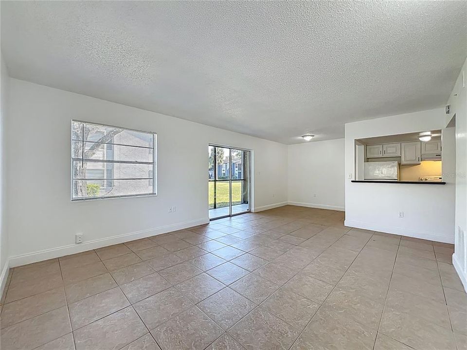 For Rent: $1,400 (2 beds, 1 baths, 850 Square Feet)