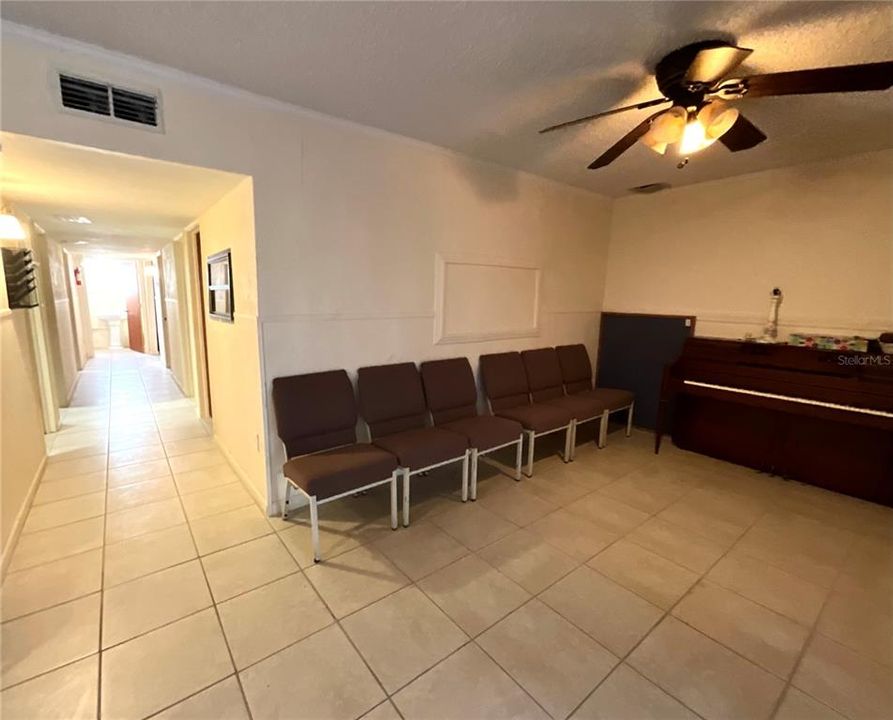 待售: $429,000 (0 贝兹, 0 浴室, 4268 平方英尺)