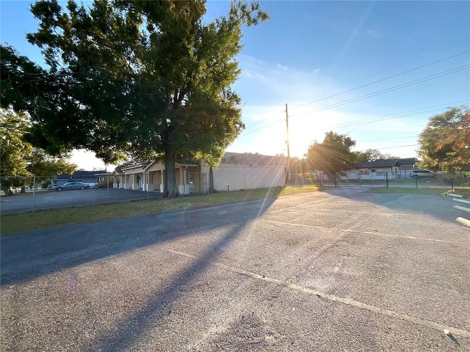 待售: $429,000 (0 贝兹, 0 浴室, 4268 平方英尺)