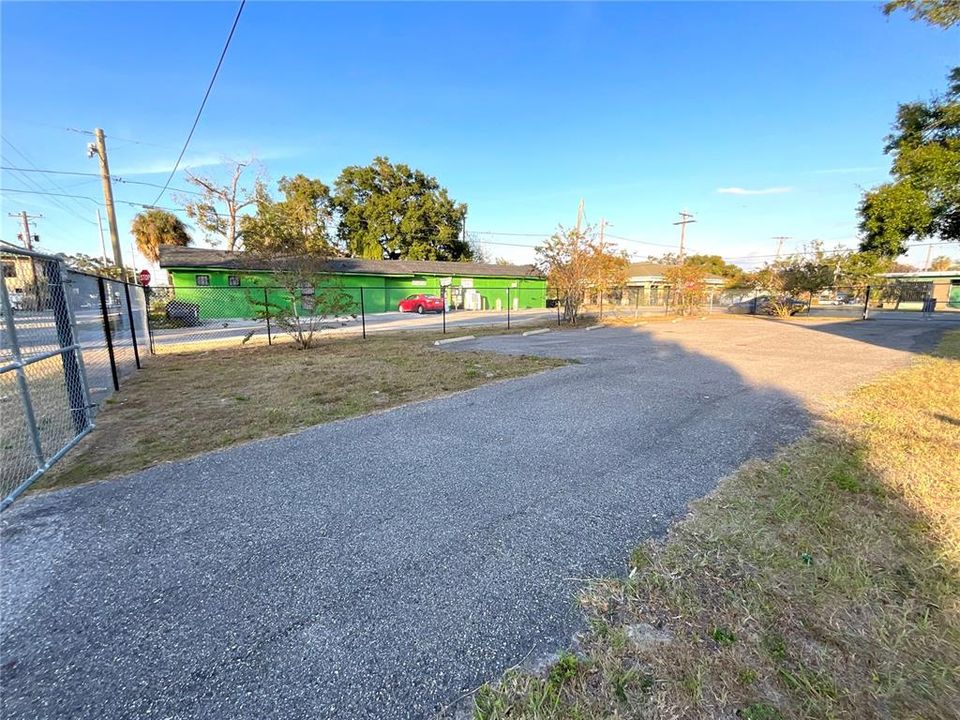 待售: $429,000 (0 贝兹, 0 浴室, 4268 平方英尺)