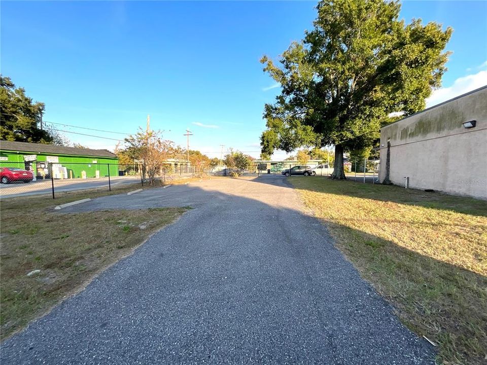 待售: $429,000 (0 贝兹, 0 浴室, 4268 平方英尺)