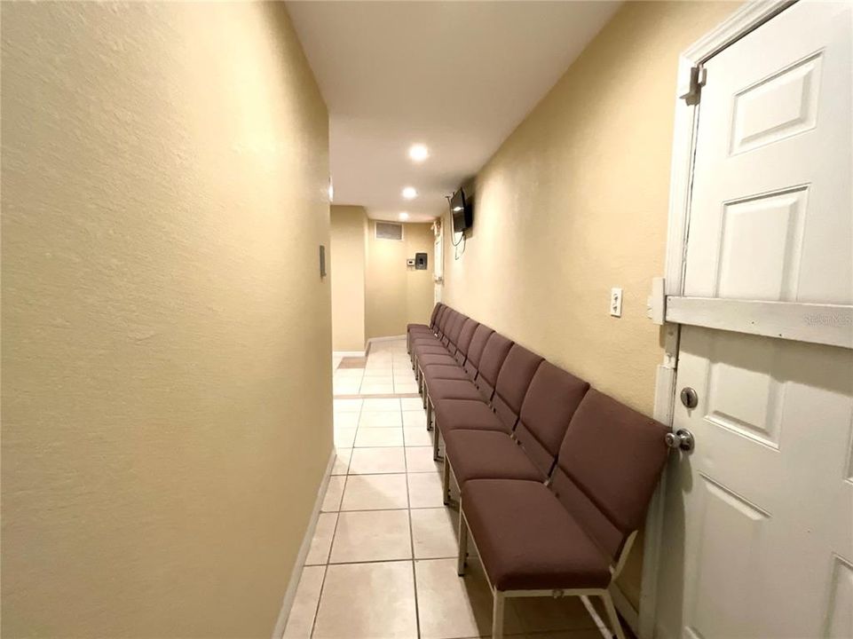 待售: $429,000 (0 贝兹, 0 浴室, 4268 平方英尺)