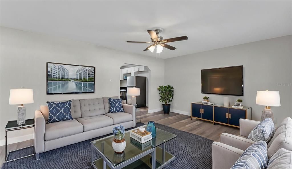 Activo con contrato: $224,900 (3 camas, 1 baños, 1026 Pies cuadrados)