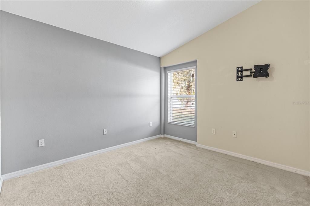 En Renta: $2,300 (4 camas, 3 baños, 1930 Pies cuadrados)