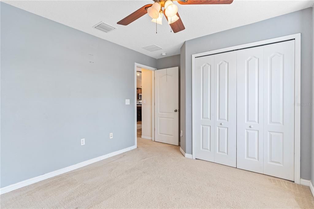 En Renta: $2,300 (4 camas, 3 baños, 1930 Pies cuadrados)