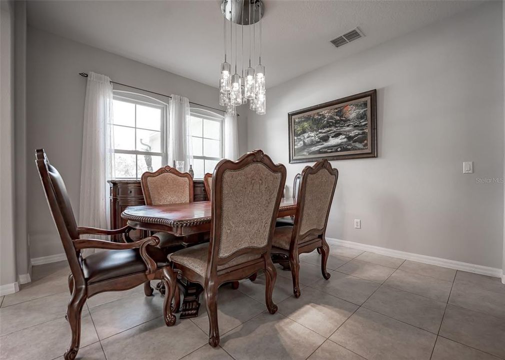 For Sale: $725,000 (6 beds, 3 baths, 3438 Square Feet)