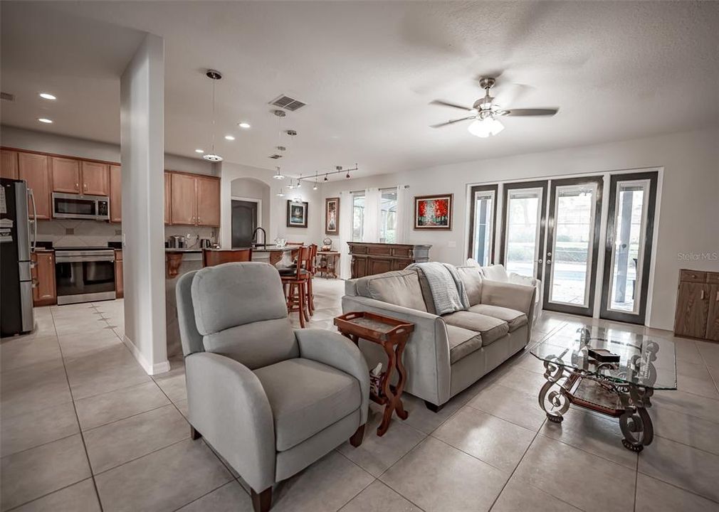 For Sale: $725,000 (6 beds, 3 baths, 3438 Square Feet)