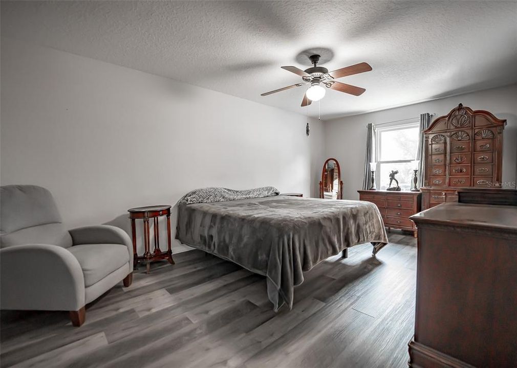 For Sale: $725,000 (6 beds, 3 baths, 3438 Square Feet)