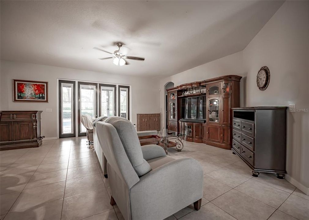 For Sale: $725,000 (6 beds, 3 baths, 3438 Square Feet)