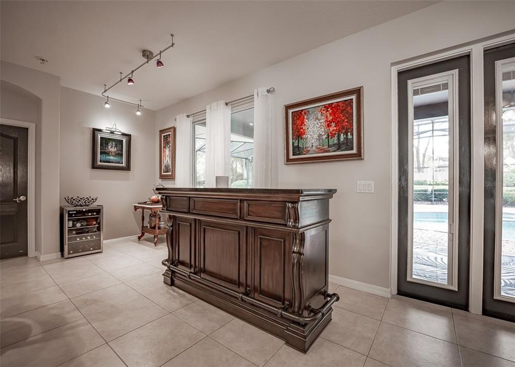 For Sale: $725,000 (6 beds, 3 baths, 3438 Square Feet)