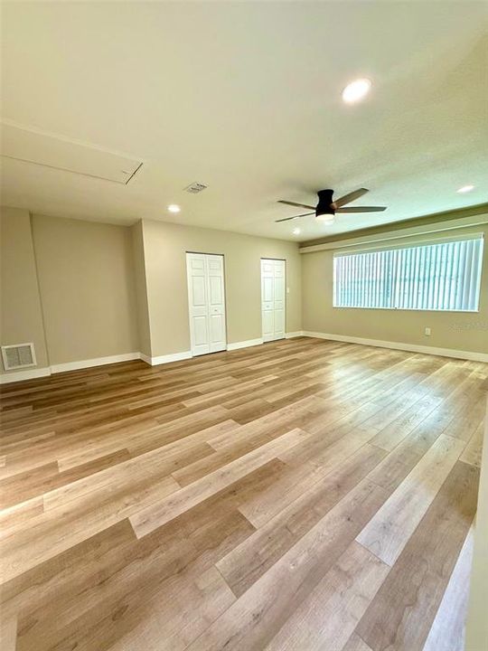 For Sale: $389,900 (3 beds, 2 baths, 2195 Square Feet)