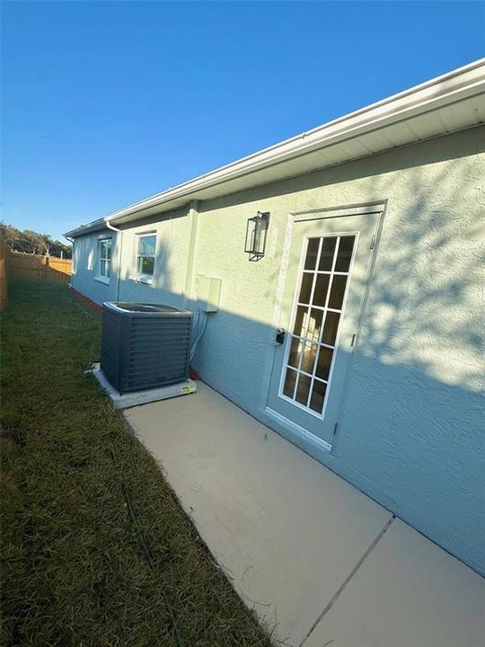 For Sale: $389,900 (3 beds, 2 baths, 2195 Square Feet)