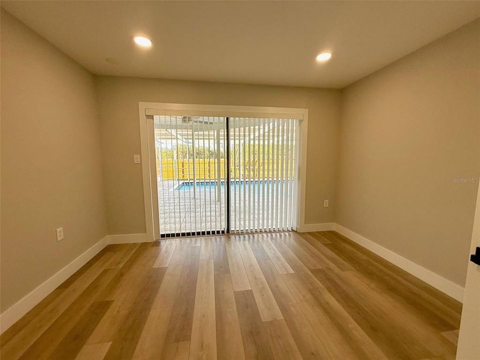 For Sale: $389,900 (3 beds, 2 baths, 2195 Square Feet)