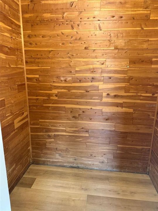 For Sale: $389,900 (3 beds, 2 baths, 2195 Square Feet)