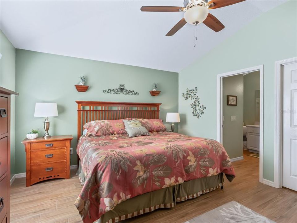 En Venta: $389,000 (3 camas, 2 baños, 1397 Pies cuadrados)