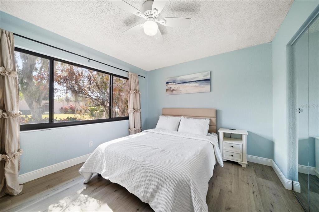 待售: $225,000 (2 贝兹, 2 浴室, 1020 平方英尺)