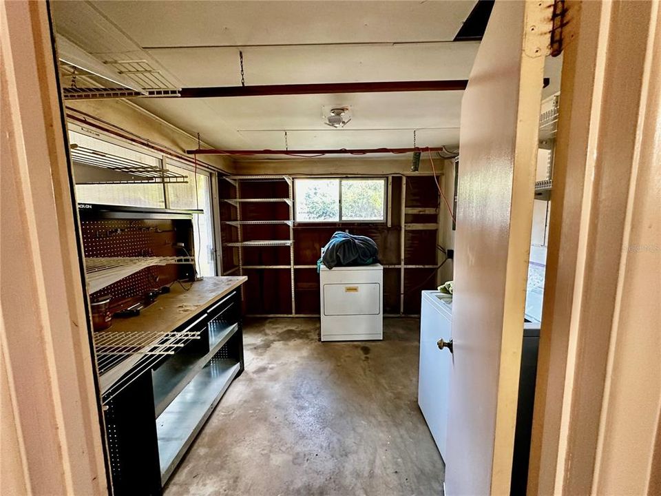 На продажу: $250,000 (3 спален, 2 ванн, 1403 Квадратных фут)