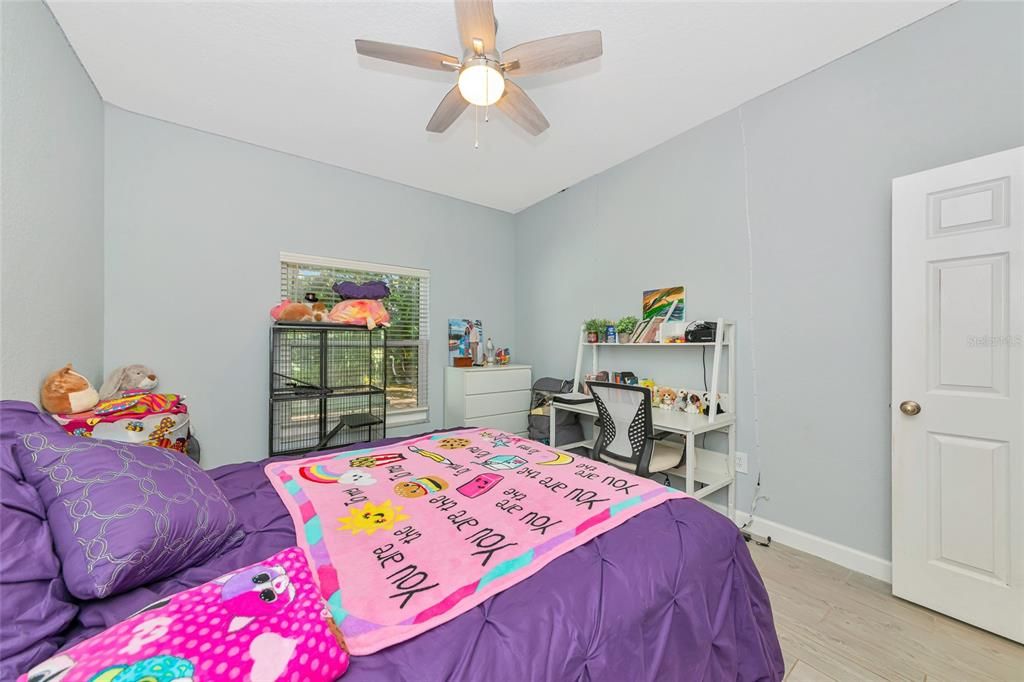 For Sale: $410,000 (3 beds, 2 baths, 1472 Square Feet)