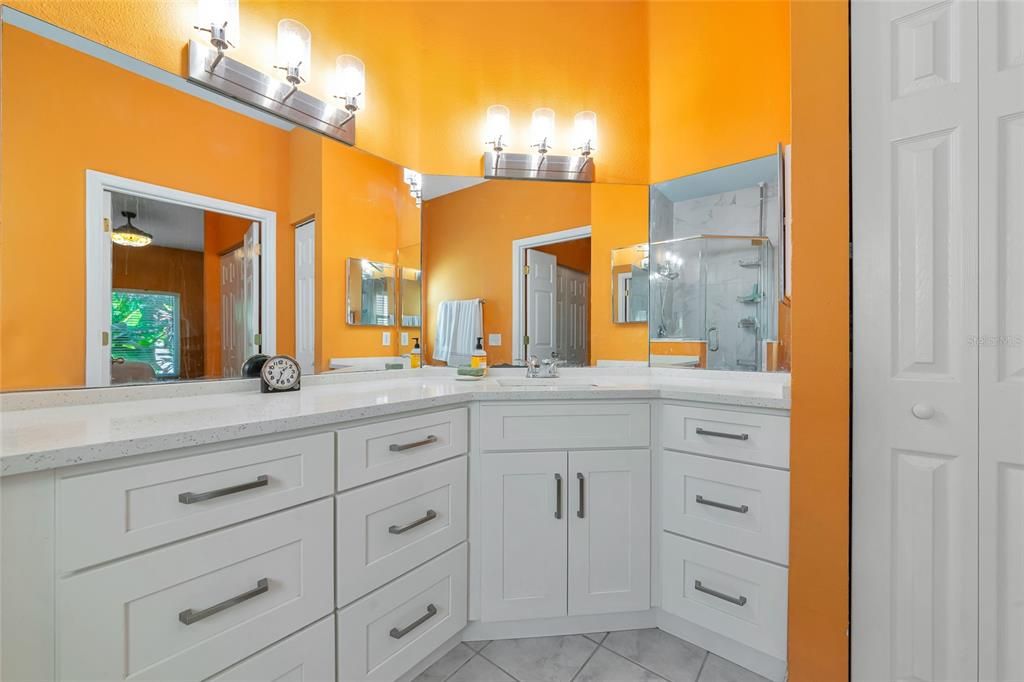 For Sale: $410,000 (3 beds, 2 baths, 1472 Square Feet)