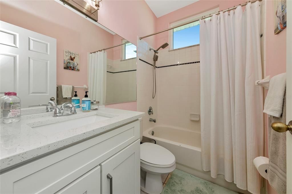 For Sale: $410,000 (3 beds, 2 baths, 1472 Square Feet)