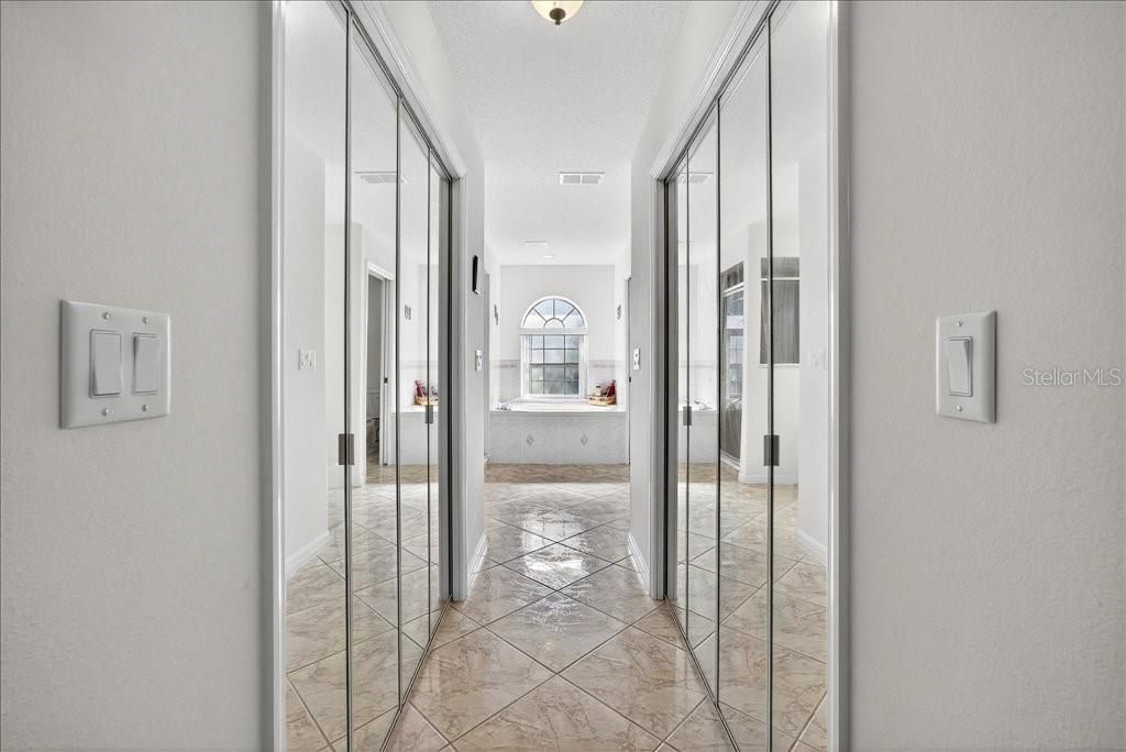 For Sale: $449,000 (4 beds, 3 baths, 2687 Square Feet)