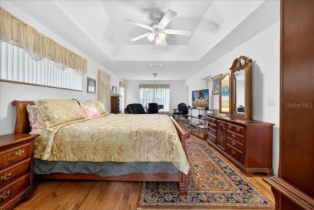 For Sale: $449,000 (4 beds, 3 baths, 2687 Square Feet)