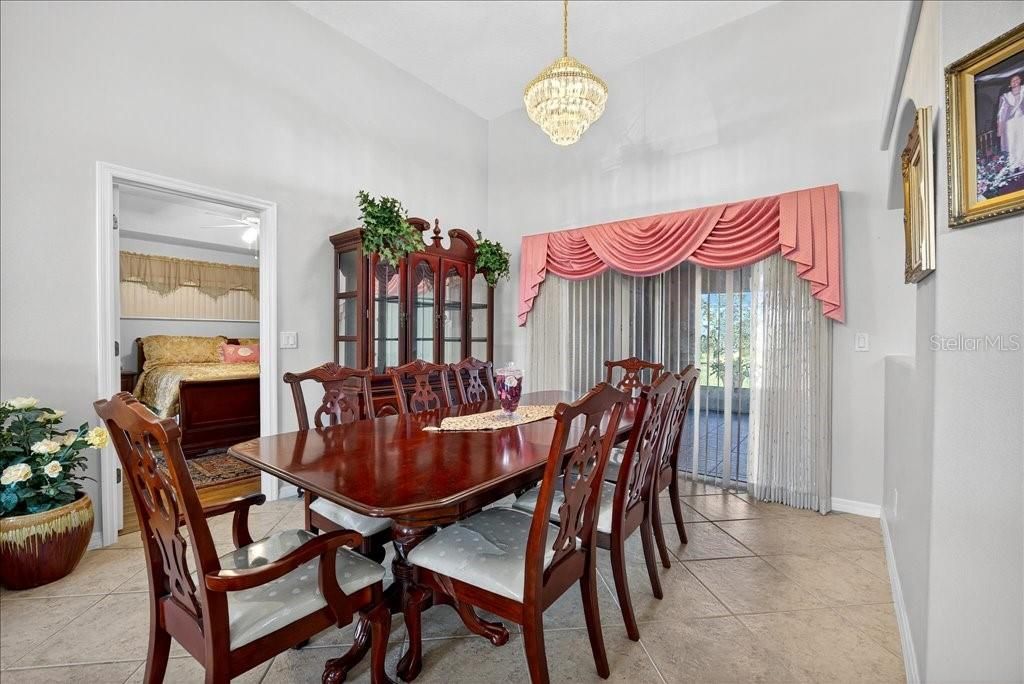 For Sale: $449,000 (4 beds, 3 baths, 2687 Square Feet)