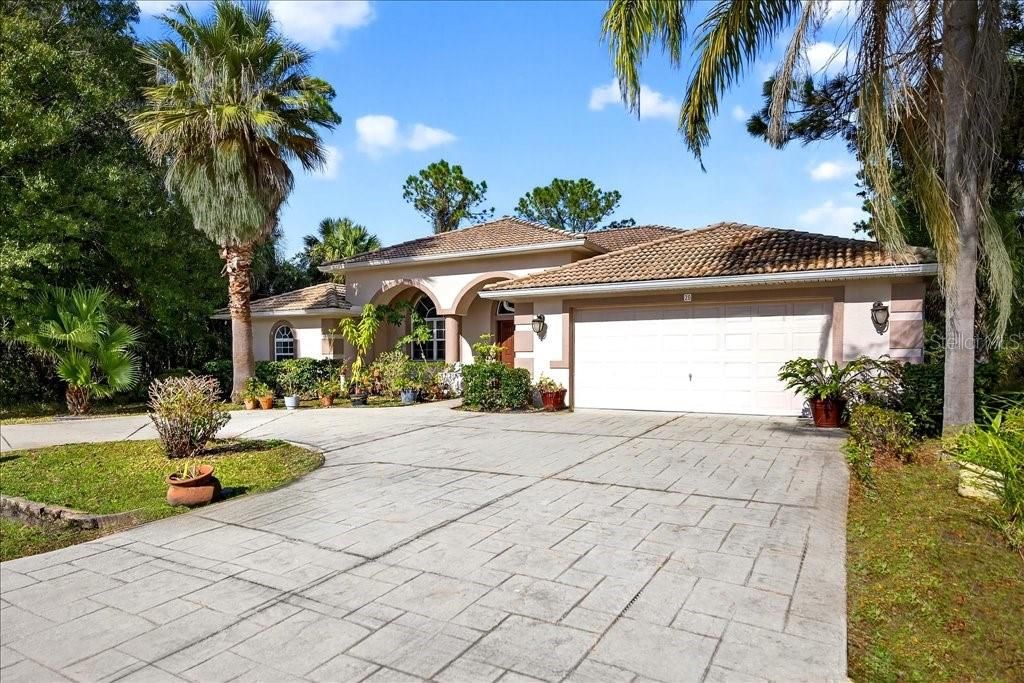 For Sale: $449,000 (4 beds, 3 baths, 2687 Square Feet)