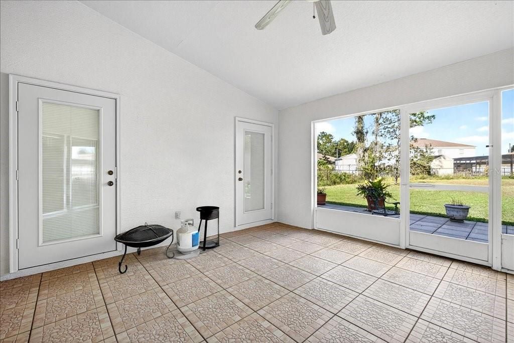 For Sale: $449,000 (4 beds, 3 baths, 2687 Square Feet)