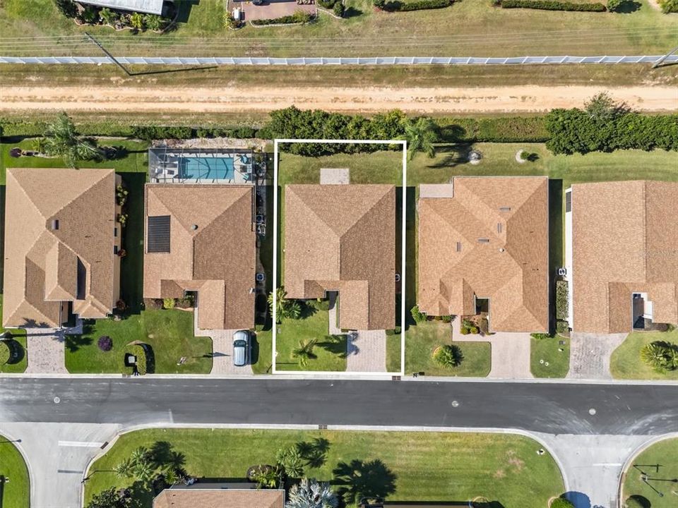 合同活跃: $289,900 (2 贝兹, 2 浴室, 1530 平方英尺)