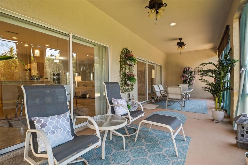 合同活跃: $289,900 (2 贝兹, 2 浴室, 1530 平方英尺)