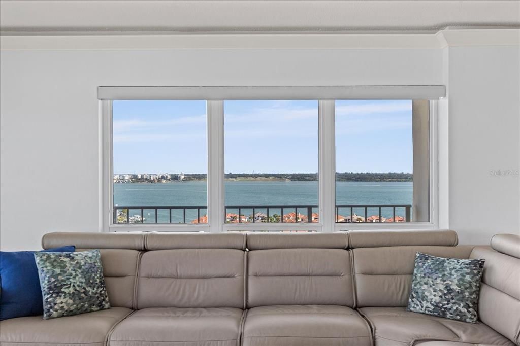 For Sale: $815,000 (2 beds, 2 baths, 1500 Square Feet)