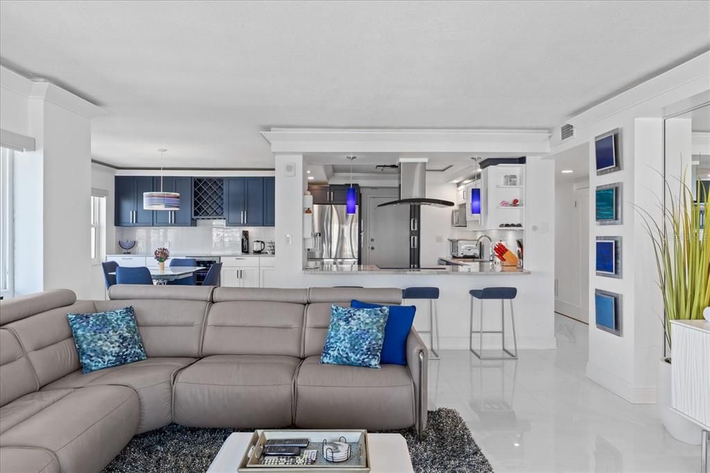 For Sale: $815,000 (2 beds, 2 baths, 1500 Square Feet)