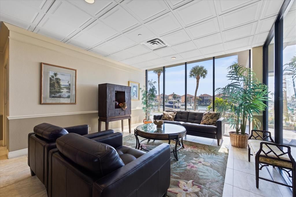 For Sale: $815,000 (2 beds, 2 baths, 1500 Square Feet)