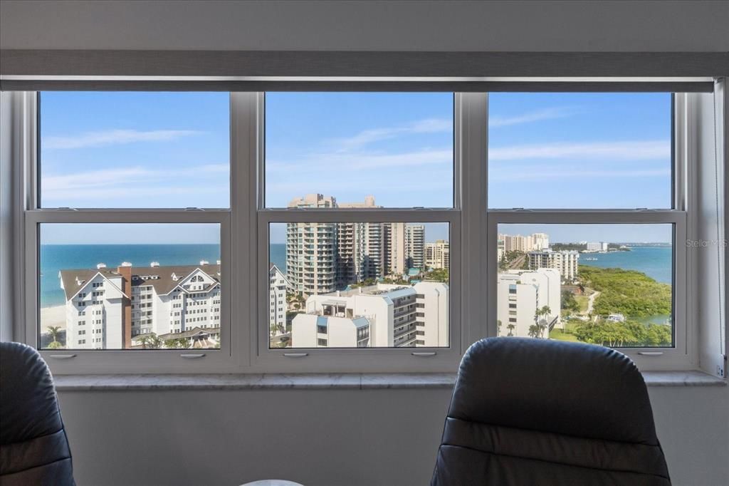 For Sale: $815,000 (2 beds, 2 baths, 1500 Square Feet)